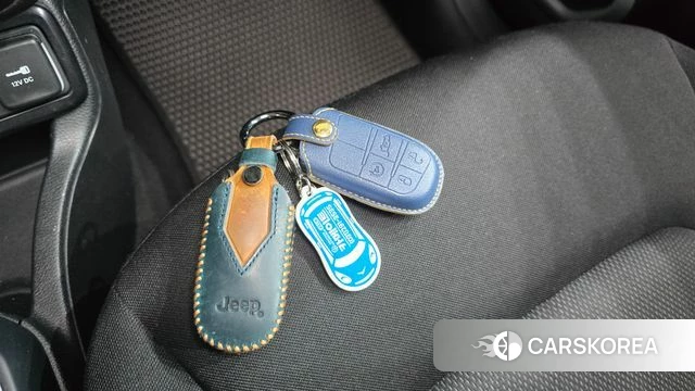 Jeep Renegade id 4536179 из Кореи 7