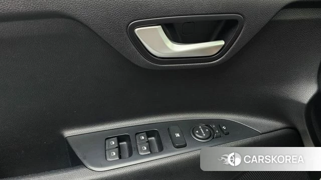 Kia Stonic id 4895574 из Кореи 7