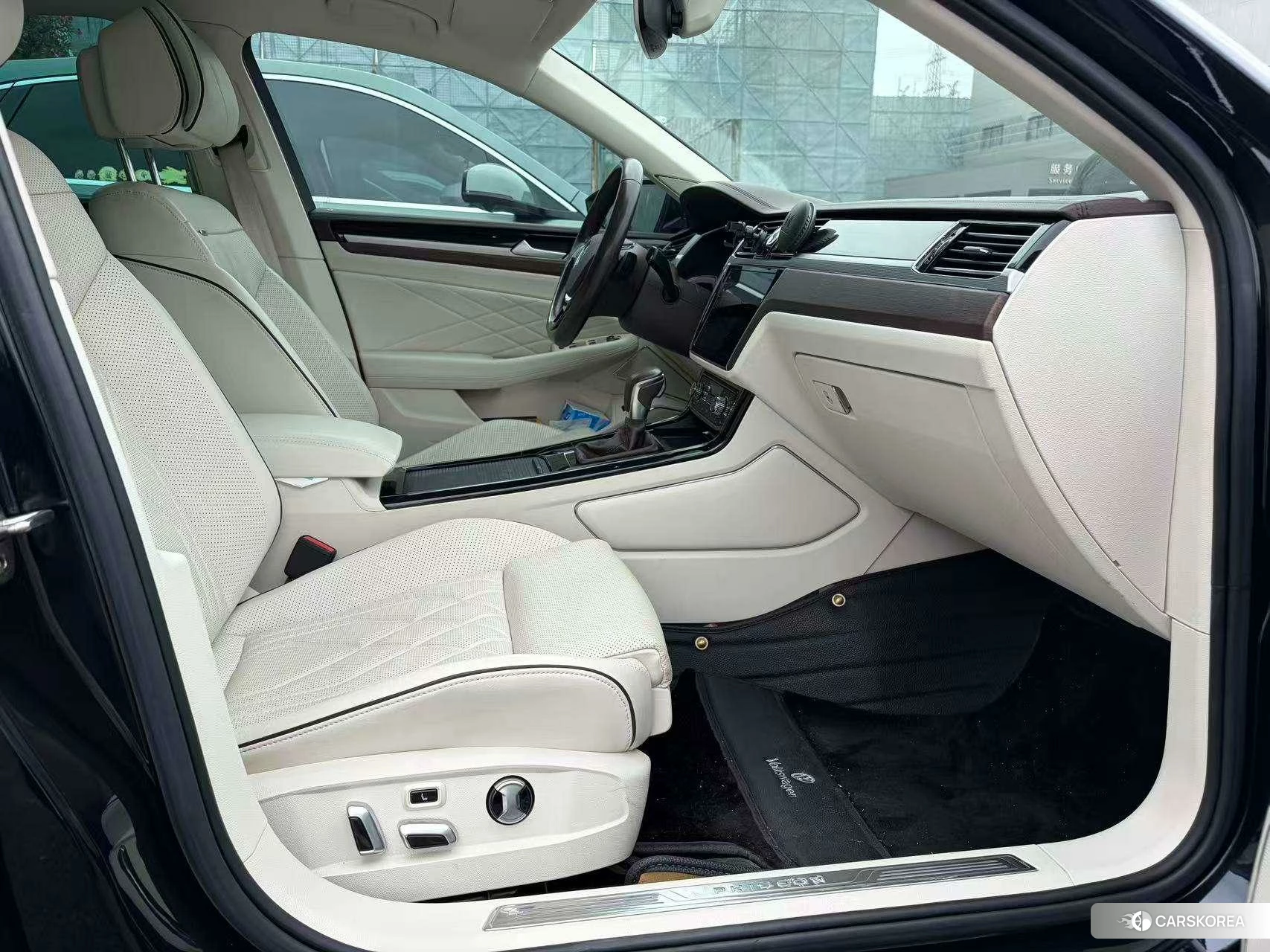 Volkswagen Huiang id 4452890 из Китая 7