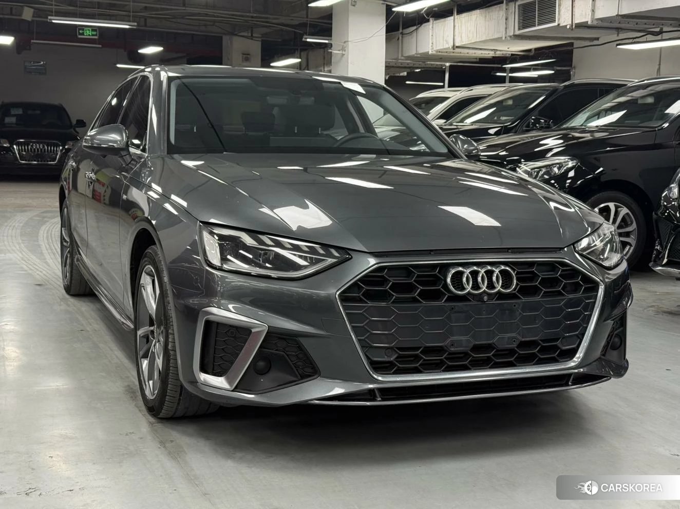Audi A4L id 4461398 из Китая 7