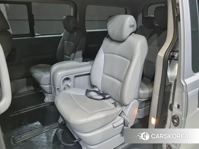 Hyundai The New Grand Starex id 4672618 из Кореи 7