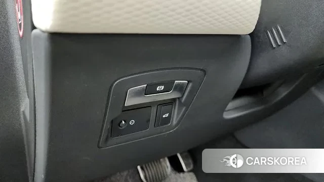 Land Rover Range Rover Velar id 3692430 из Кореи 7