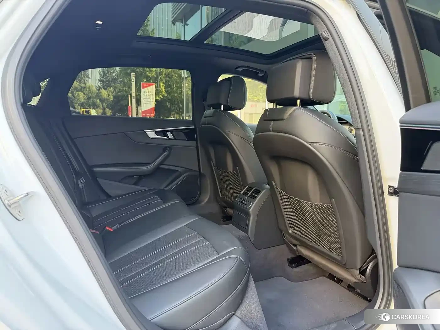 Audi A4L id 4681179 из Китая 8