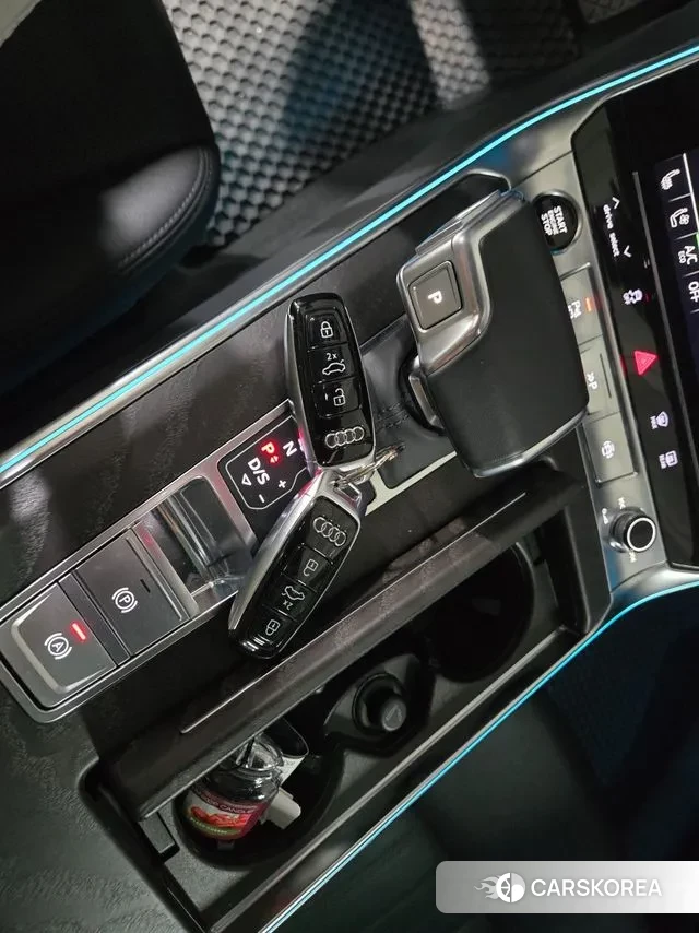 Audi A6 (C8) id 3371479 из Кореи 7