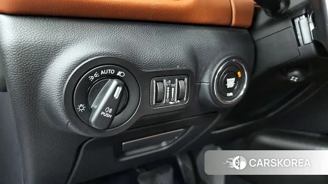 Maserati Ghibli id 3698772 из Кореи 7