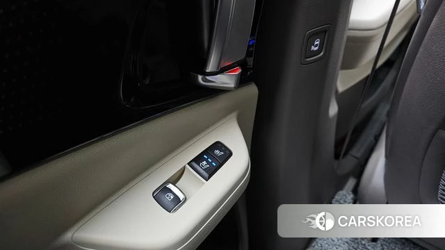 Kia The New Carnival 4th Generation id 4230012 из Кореи 7