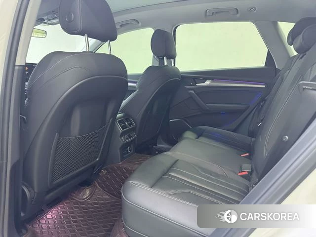 Audi Q5L id 4236369 из Китая 7