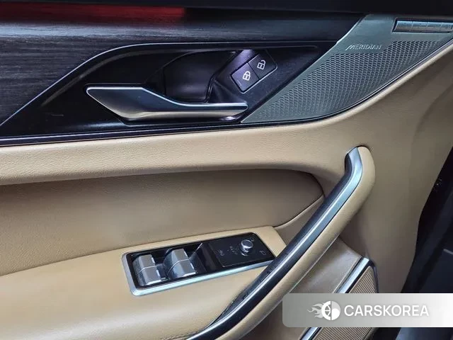 Jaguar F-PACE id 3529292 из Кореи 7