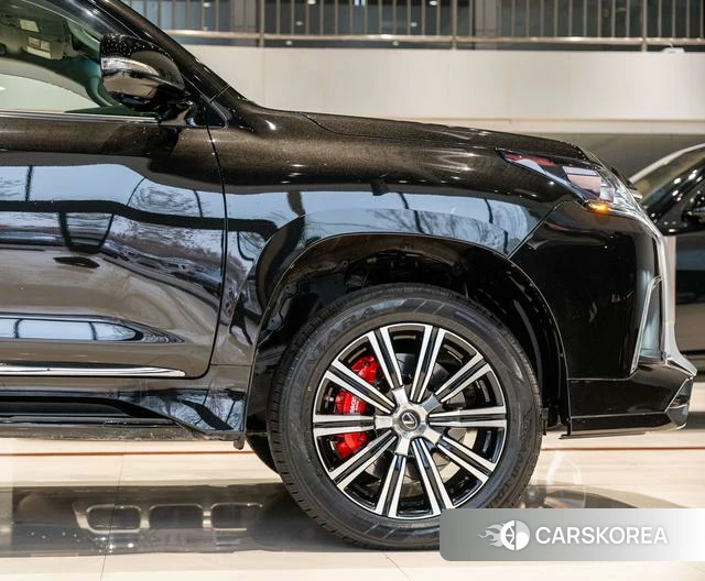 Lexus LX id 4262484 из Китая 7