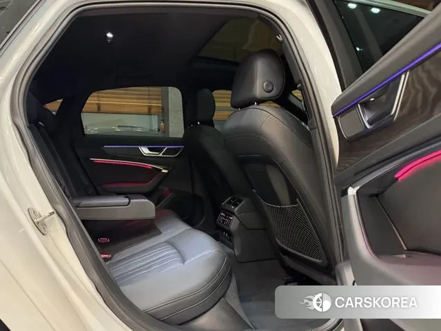 Audi A6 (C8) id 3538908 из Кореи 7