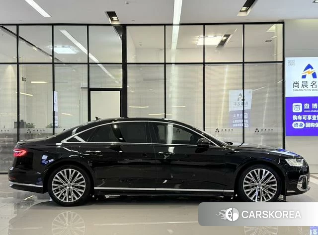 Audi A8 id 4238215 из Китая 7