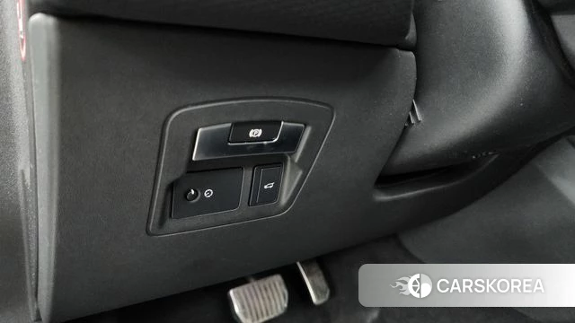 Land Rover Range Rover Velar id 4596502 из Кореи 7