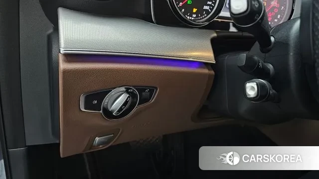 Mercedes-Benz E-Class W213 id 3617352 из Кореи 7