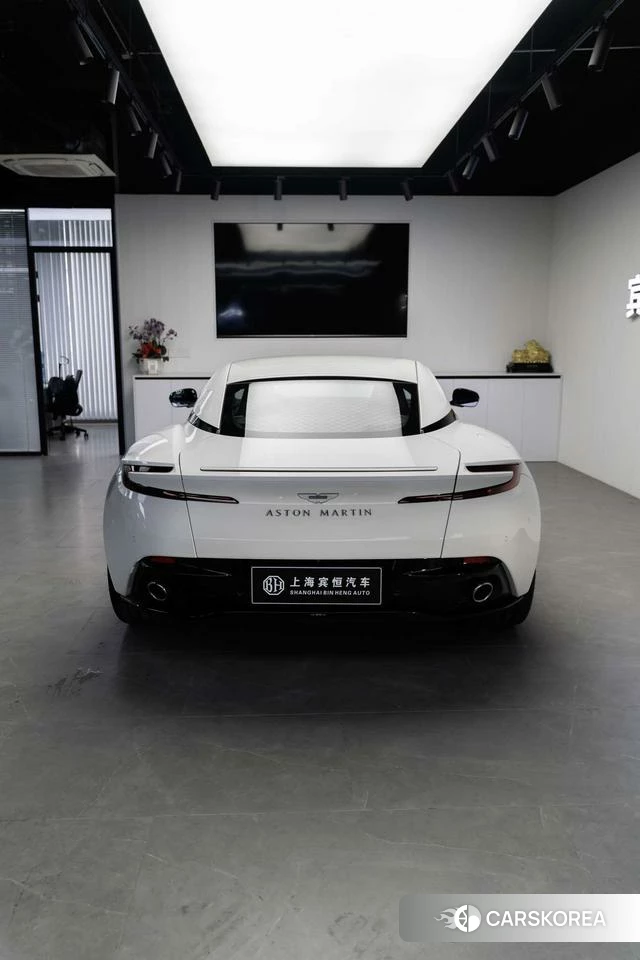 Aston Martin DB12 id 4239612 из Китая 7