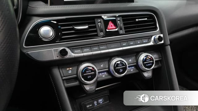 Genesis G70 id 3814612 из Кореи 7