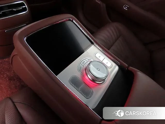 Genesis G90 (RS4) id 3478171 из Кореи 7