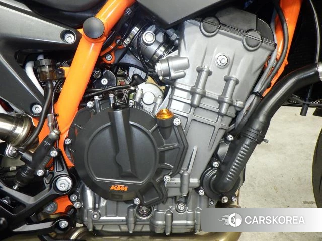 KTM 890 DUKE R id 3957894 из Японии 7
