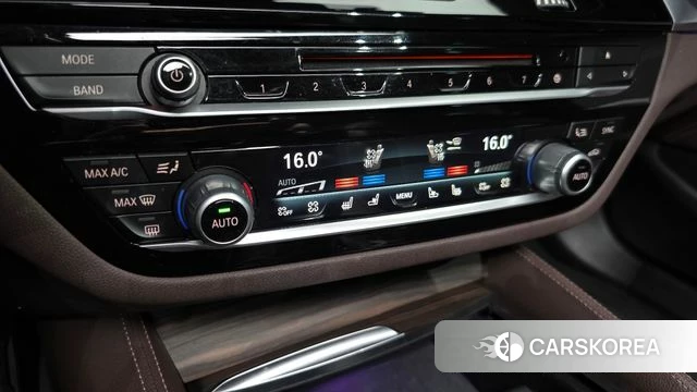 BMW 5 Series (G30) id 4390553 из Кореи 7