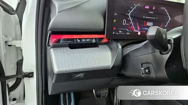 BMW 5 Series (G60) id 3610154 из Кореи 7