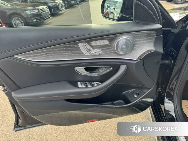 Mercedes-Benz E-class id 4256905 из Китая 7