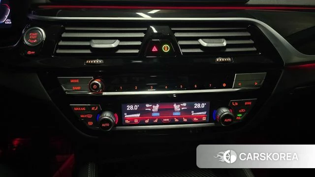 BMW 5 Series (G30) id 3806075 из Кореи 7