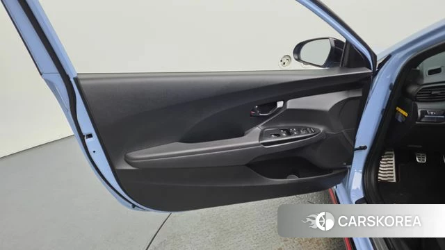 Hyundai Veloster (JS) id 4325804 из Кореи 7