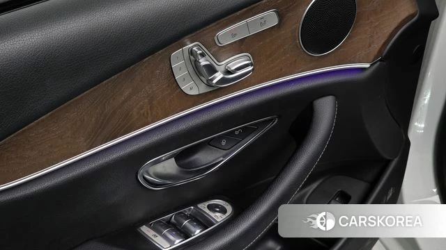 Mercedes-Benz E-Class W213 id 4372099 из Кореи 7