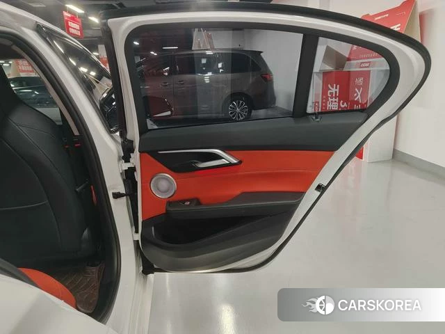 BMW 1 series id 4277181 из Китая 7