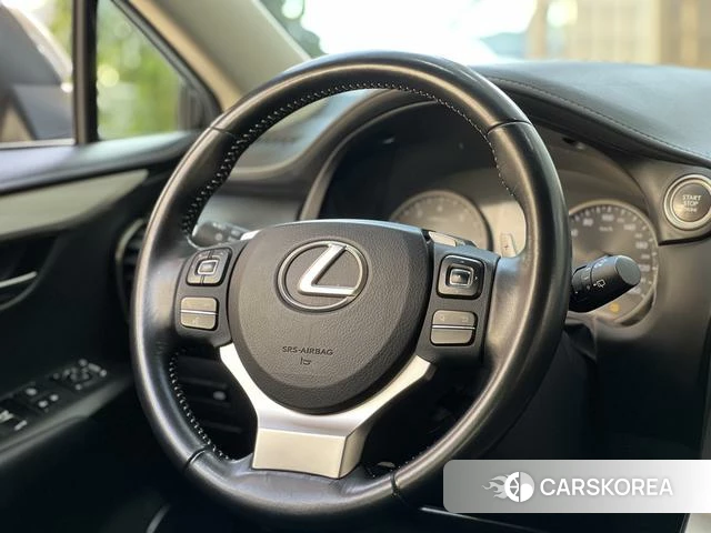 Lexus NX id 4213582 из Китая 7