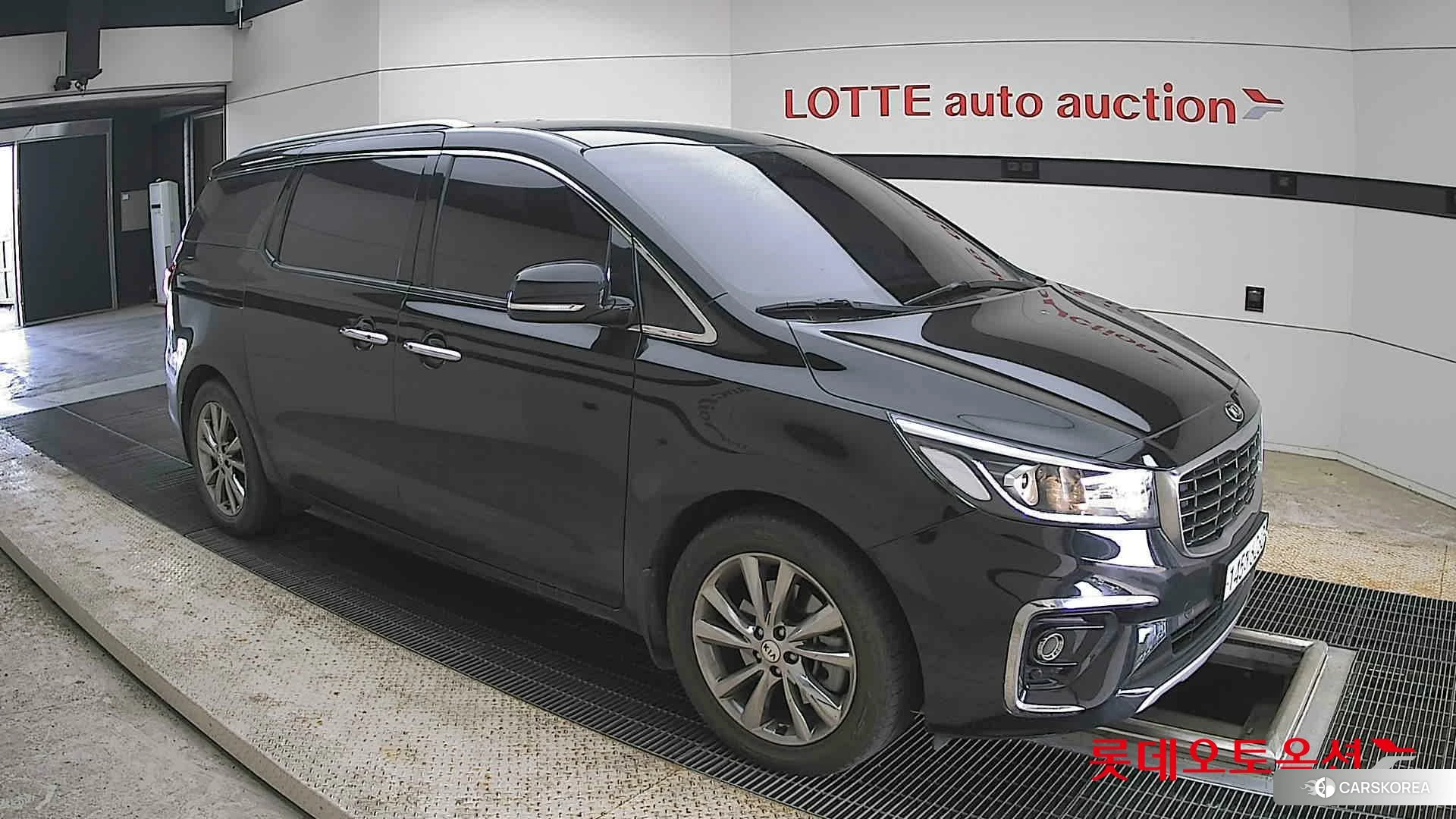 Kia Carnival id 4347383 из Кореи 7