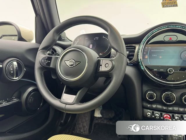 MINI Unknown id 3908814 из Китая 7