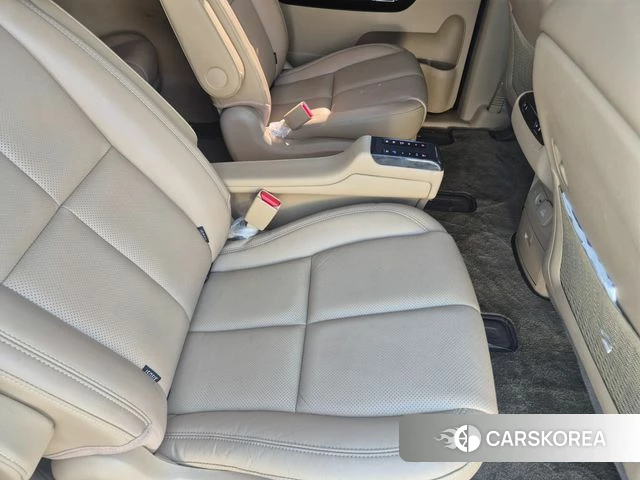 Kia The New Carnival id 4334155 из Кореи 7
