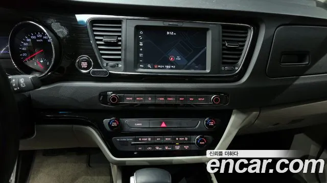 Kia The New Carnival id 2390392 из Кореи 7