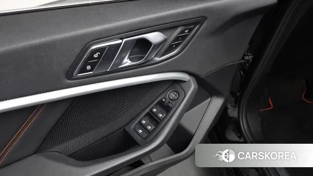 BMW 1 Series (F40) id 3698049 из Кореи 7