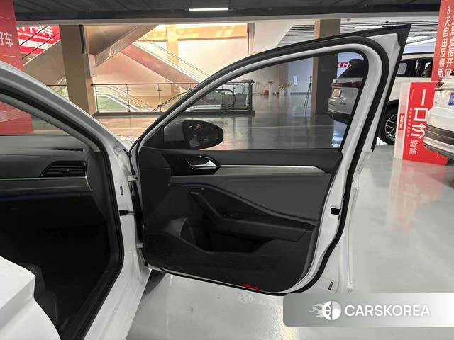 Volkswagen Sagitar id 4353245 из Китая 7