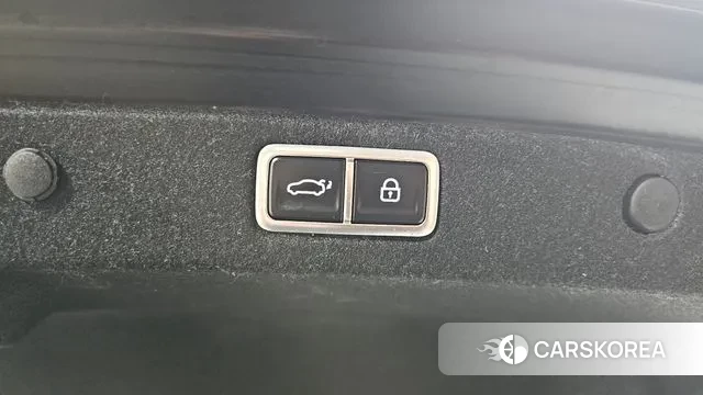 Hyundai Grandeur Hybrid (GN7) id 3769801 из Кореи 7