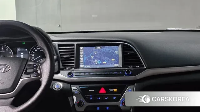 Hyundai Avante AD id 3391631 из Кореи 7