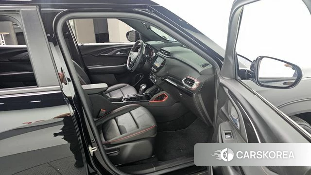 Chevrolet (GM Daewoo) Trailblazer 2023 Черный из Кореи, фото 6