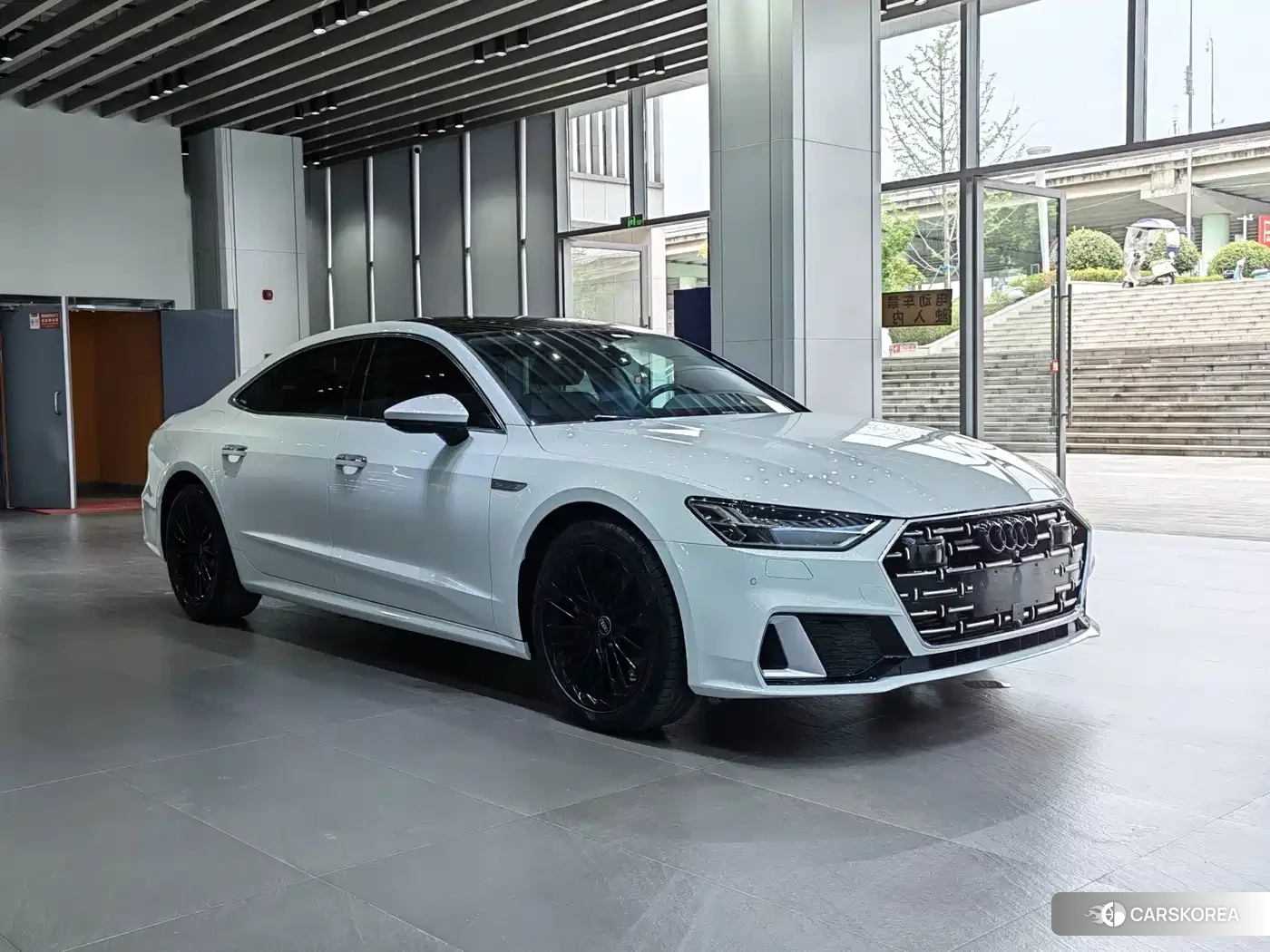 Audi A7L id 4628480 из Китая 7