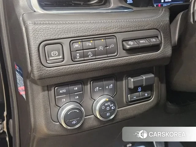 GMC Yukon id 3616209 из Кореи 7