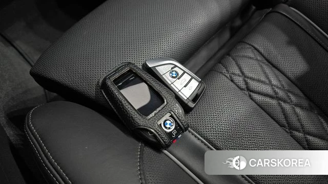 BMW 5 Series (G30) id 4268186 из Кореи 7