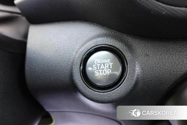 Hyundai Venue id 3792023 из Кореи 7