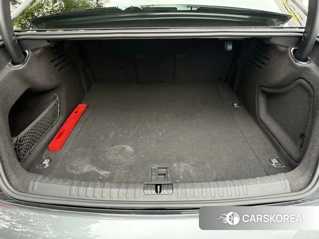 Audi A6L id 4365923 из Китая 7