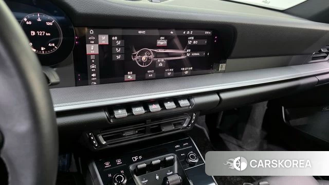 Porsche 911(992) id 4268509 из Кореи 7