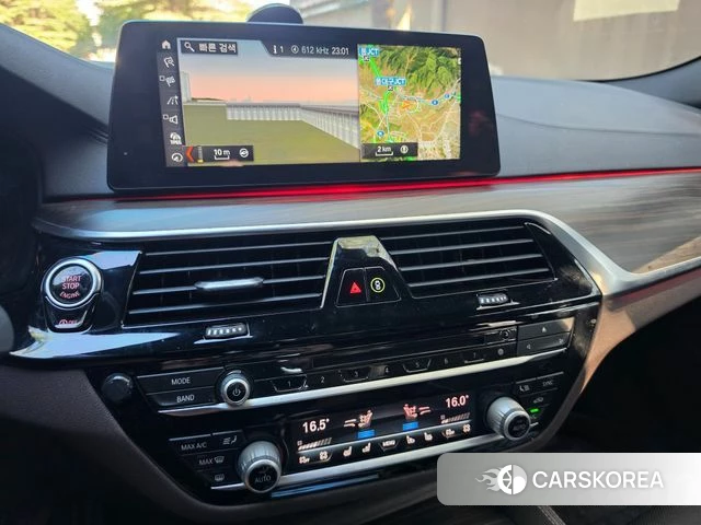 BMW 5 Series (G30) id 4937799 из Кореи 7