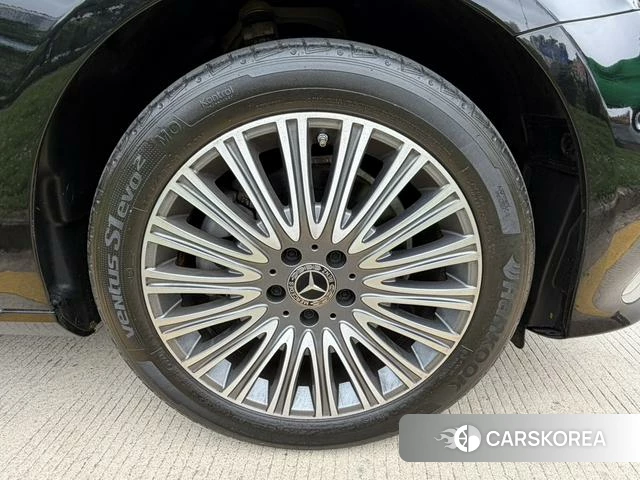 Mercedes-Benz E-class id 4336156 из Китая 7