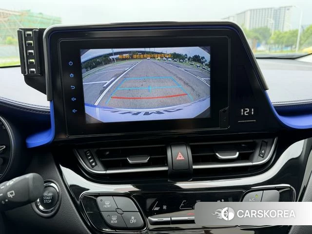 Toyota C-HR id 4348824 из Китая 7