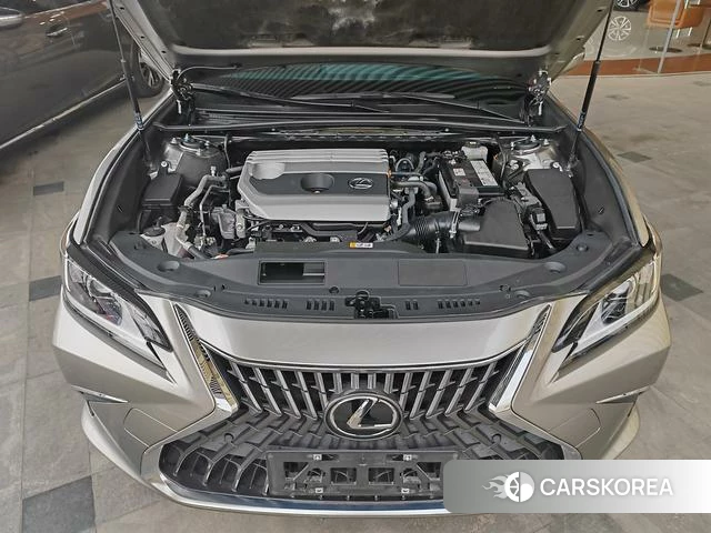 Lexus ES id 4329018 из Китая 7
