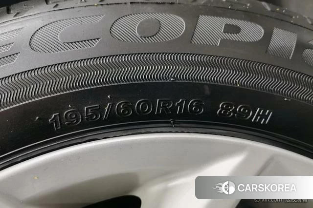 Nissan TIIDA id 4262453 из Китая 7