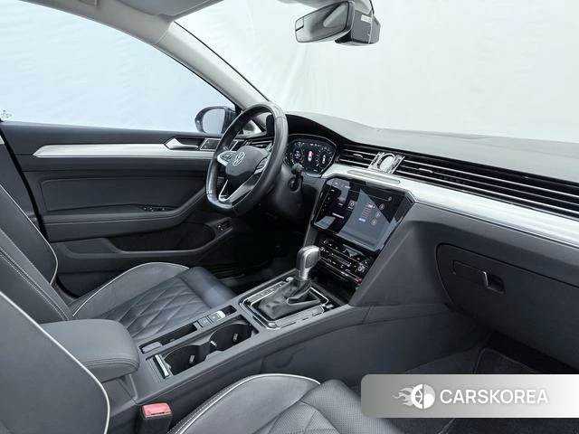 Volkswagen Magotan PHEV id 4279137 из Китая 7